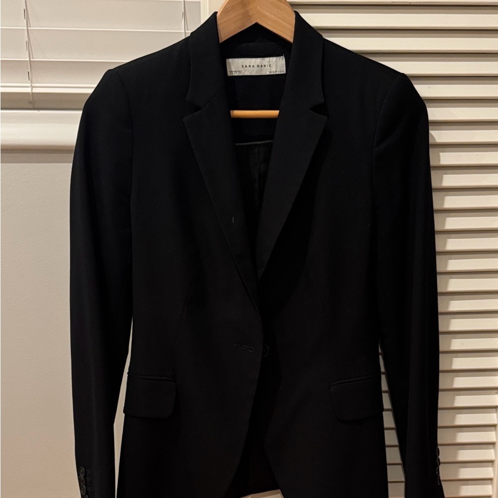 Zara Classic Black Women’s Blazer